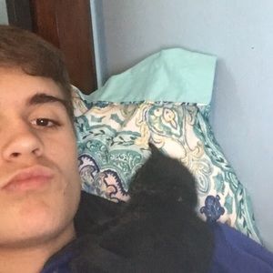 Meet your Posher, Alex